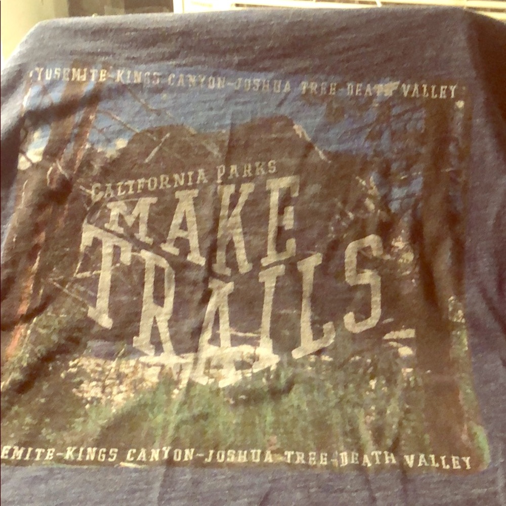 Men’s H&M California Parks “Make Trails” T Shirt